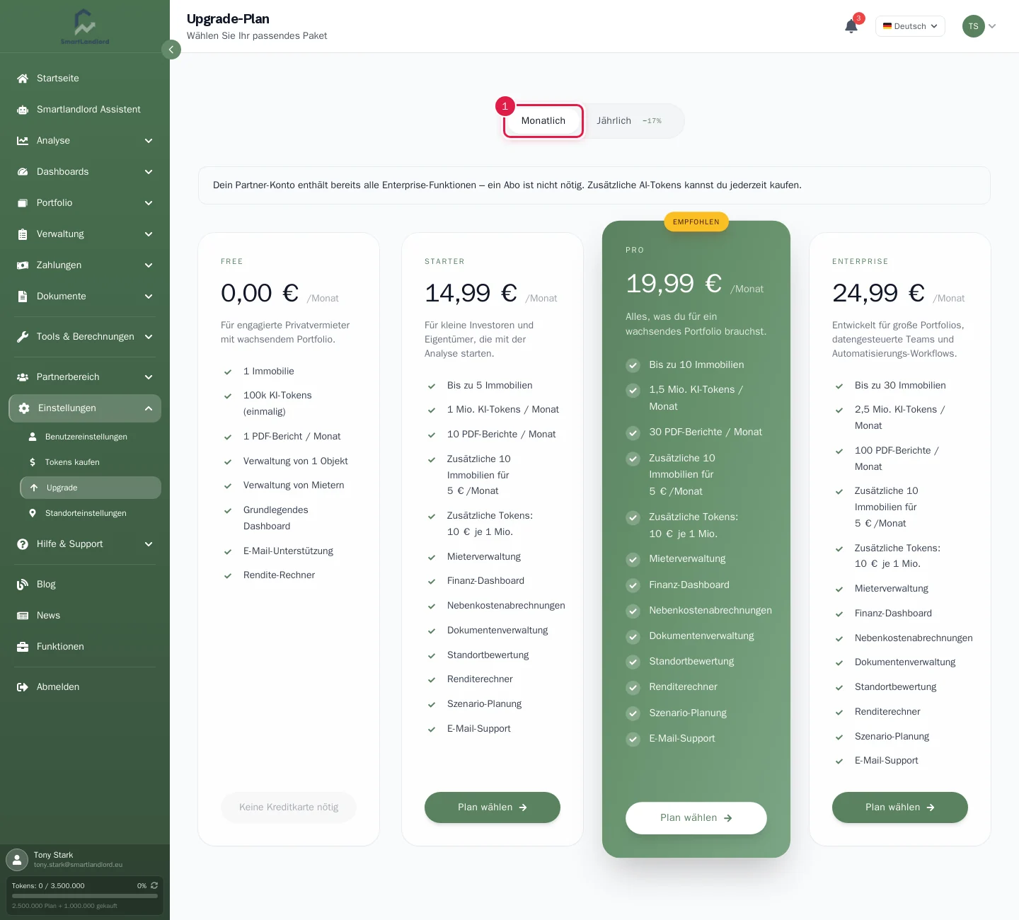 Upgrade-Seite mit den Paketkarten und dem Umschalter monatlich/jährlich
